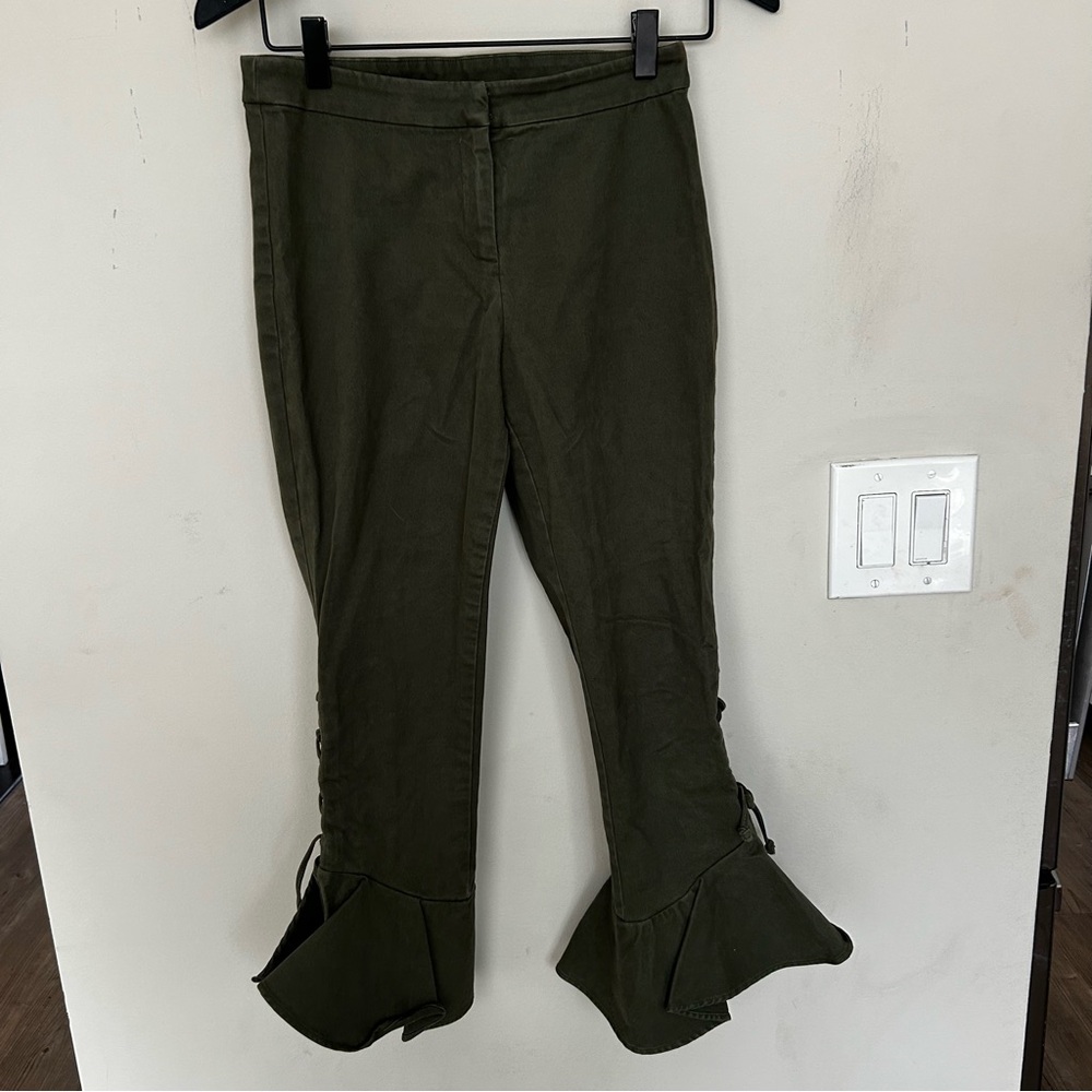 Scripted Olive Classic Cinched Ruffle Hem Mid-Rise Zip Fly pants size 0